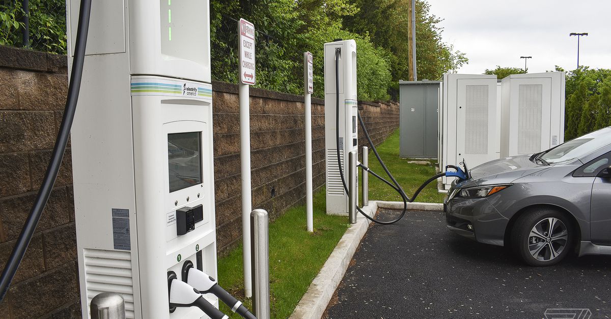 Το Electrify America είναι το επόμενο μεγάλο δίκτυο φόρτισης που υιοθετεί το «τυποποιημένο» βύσμα EV της Tesla