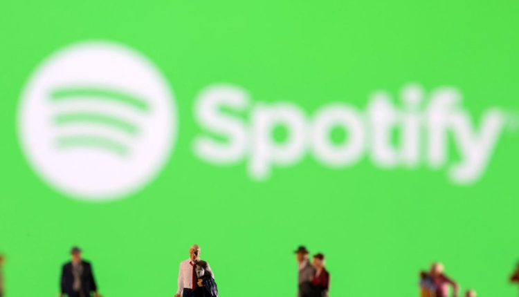 Το Spotify απολύει 200 ​​υπαλλήλους από το τμήμα podcast του
