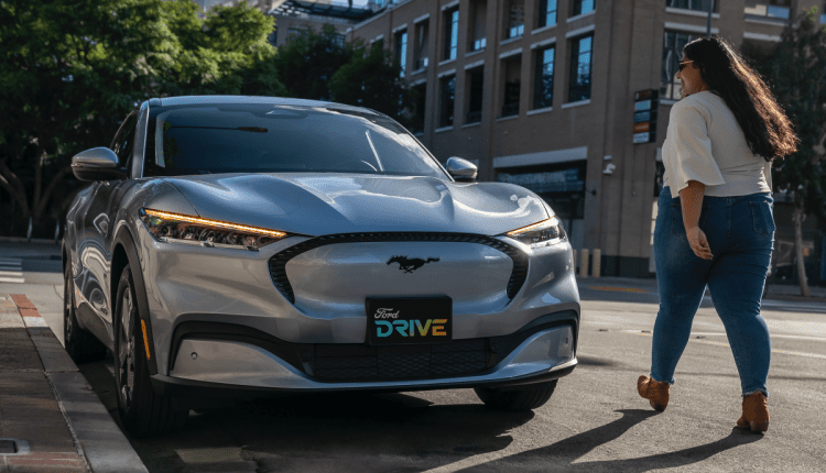 Το πιλοτικό πρόγραμμα της Ford προσφέρει στους οδηγούς της Uber στην Καλιφόρνια ευέλικτες μισθώσεις Mach-E
