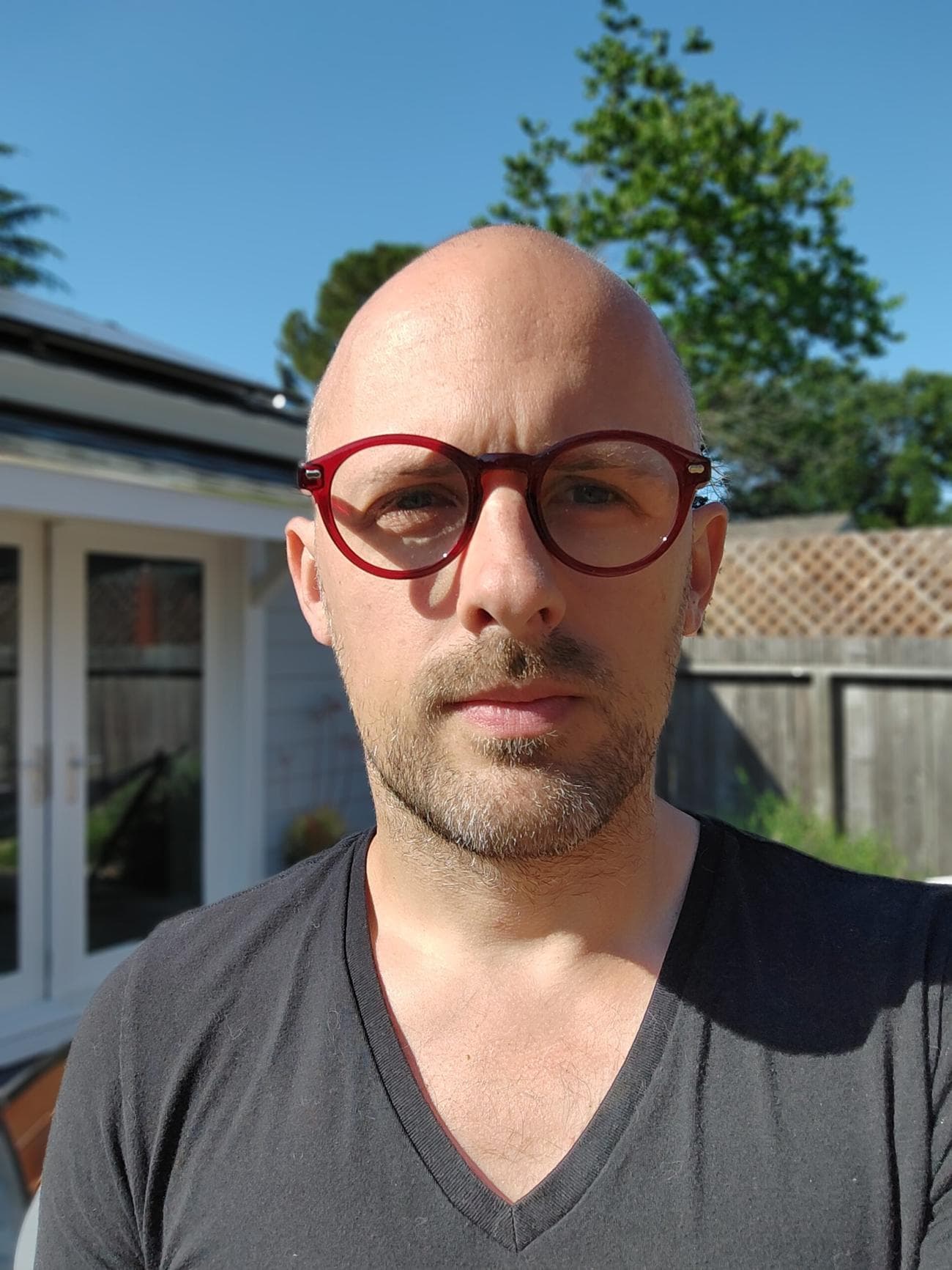 Τίποτα Τηλέφωνο 1 Πορτραίτο Selfie 1