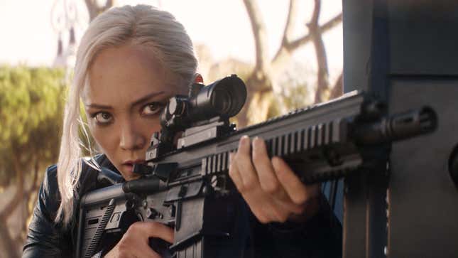 Η πομ νταμ κοντά κλέβει την ταινία.