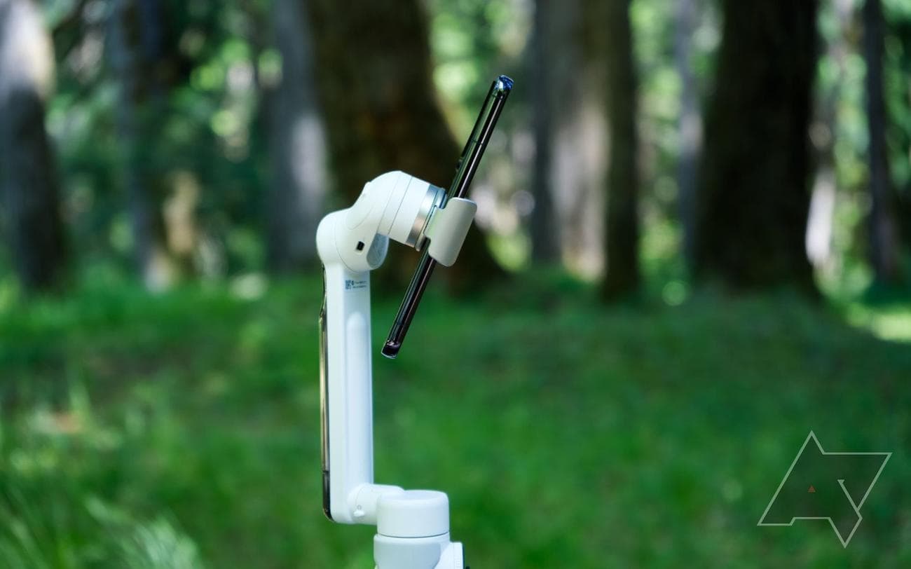 insta360-flow-max-tilt-angle-up