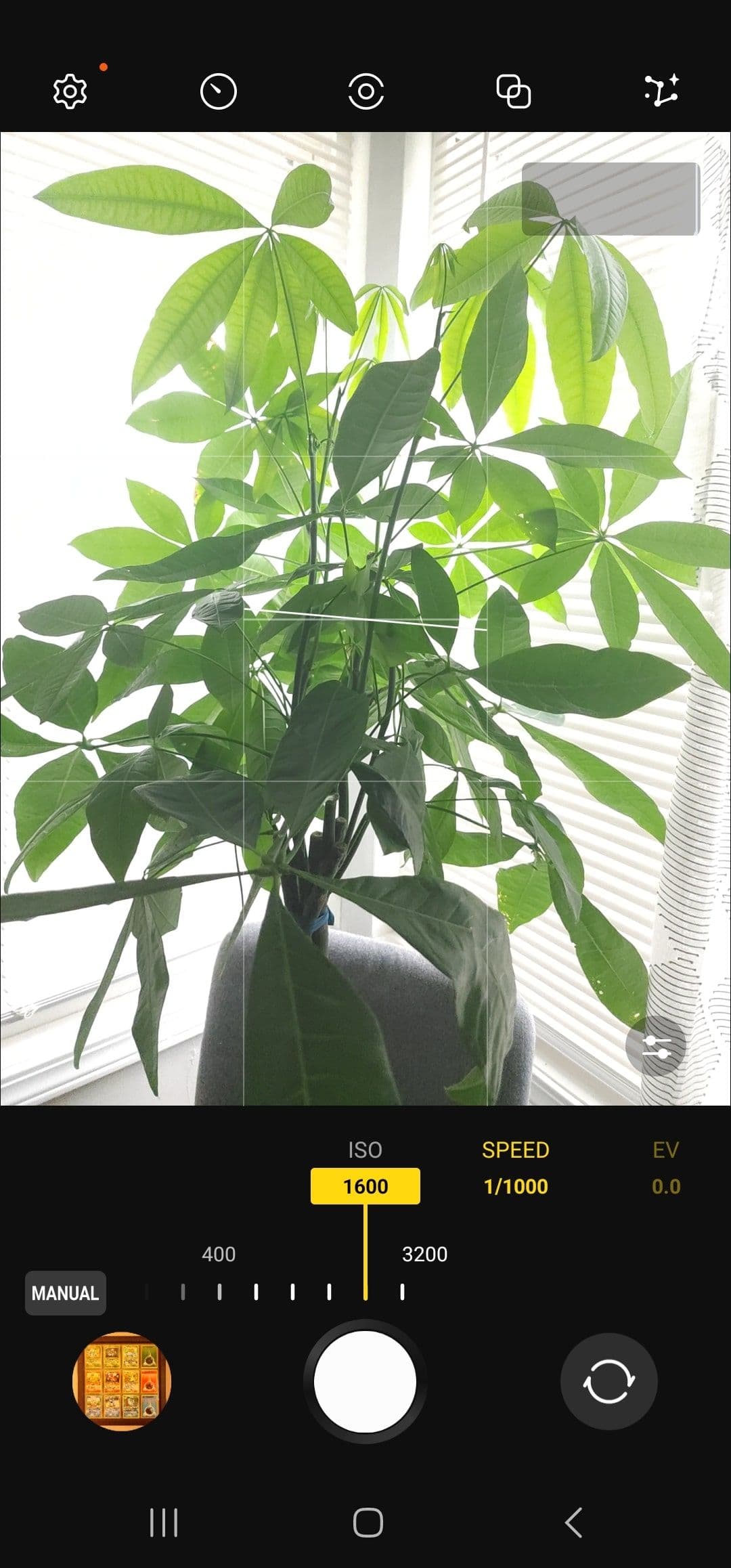 Εφαρμογή Samsung Expert RAW λήψης φωτογραφίας με υψηλό ISO.