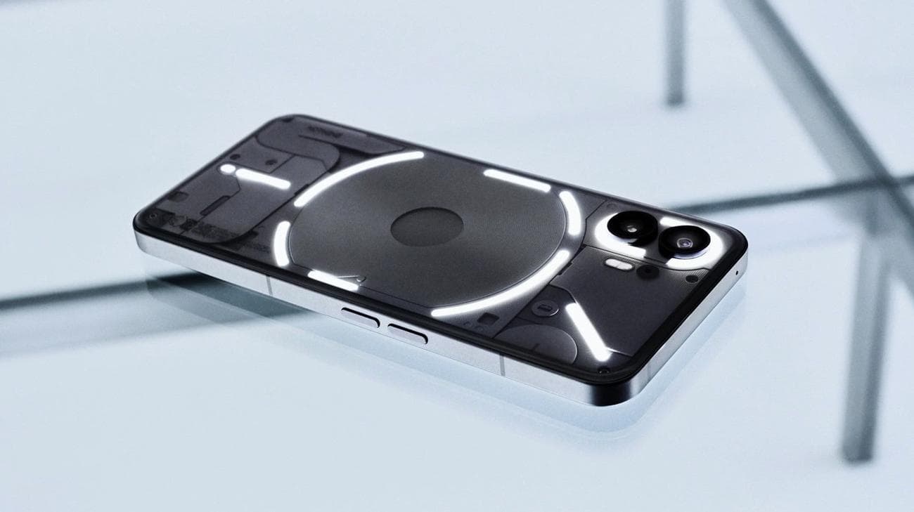 Τίποτα Τηλέφωνο (2) γλυφές.