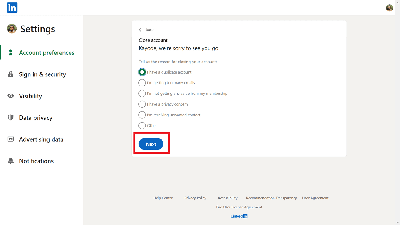 Ένα στιγμιότυπο οθόνης που δείχνει πού να δηλώσετε έναν λόγο για το κλείσιμο του λογαριασμού σας στο LinkedIn 