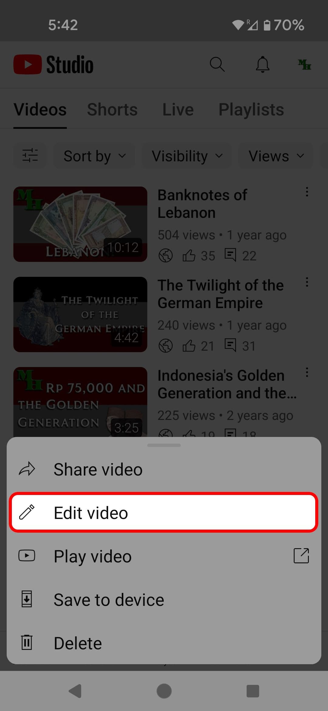 Το μενού επιλογών βίντεο για κινητά του YouTube Studio επισημαίνει την επιλογή Επεξεργασία βίντεο