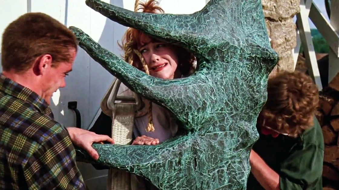 Έκλεψαν ένα εμβληματικό άγαλμα από το πλατό του Beetlejuice 2