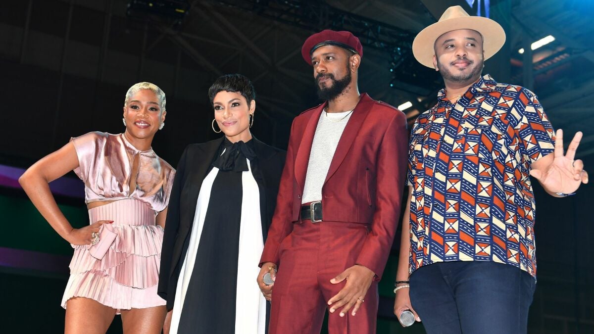 Γιατί ο Justin Simien περπάτησε στο κόκκινο χαλί του «Haunted Mansion»; 
