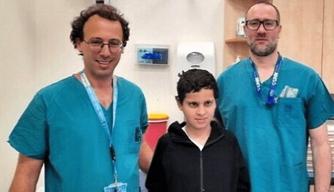 Γιατροί επανασύνδεσαν το "κομμένο" κεφάλι 12χρονου σε μια πολύ σπάνια επέμβαση