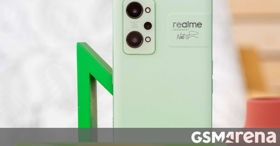 Η επόμενη ναυαρχίδα της Realme θα ονομάζεται GT5 Pro