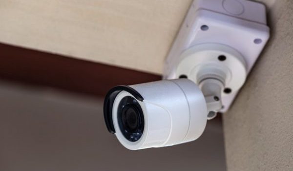 Κορυφαία συστήματα που θα κρατήσουν το σπίτι σου ασφαλές όσο κάνεις διακοπές