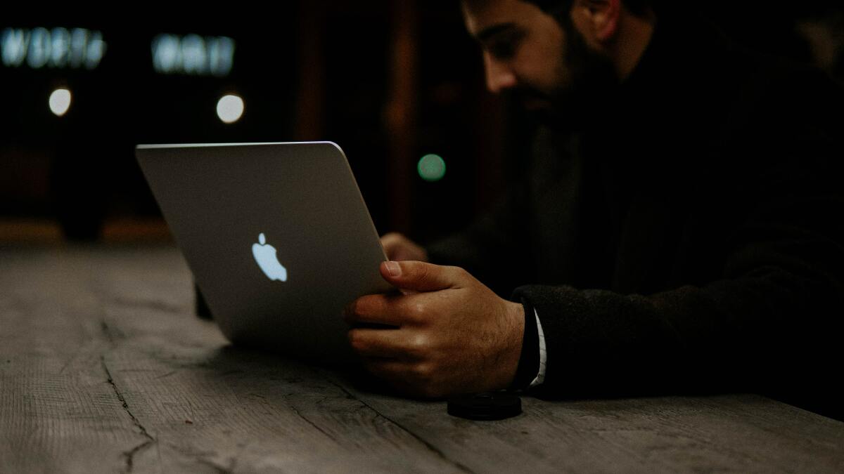 Πώς να αγοράσετε ένα MacBook και να αποκτήσετε ένα για κάτω από $350
