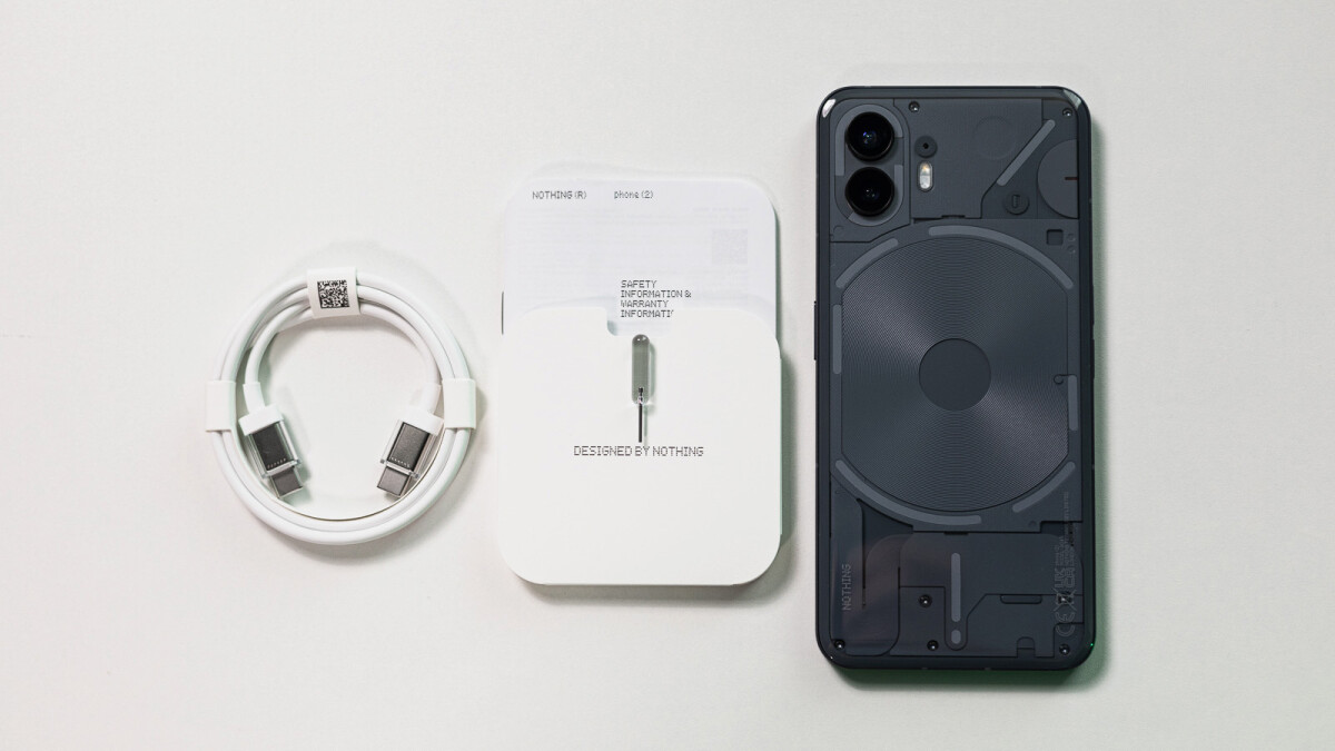 Τίποτα Τηλέφωνο (2): Τι υπάρχει στο κουτί;