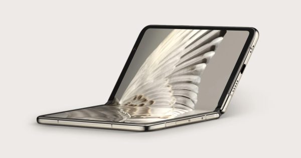 Το Google Pixel Fold "Felix" λαμβάνει τις πρώτες εργοστασιακές εικόνες, συμπεριλαμβανομένης της Verizon
