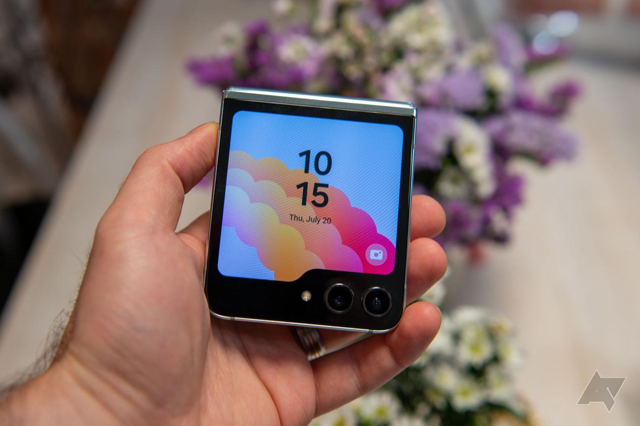 , To fold or not to fold, TechWar.gr