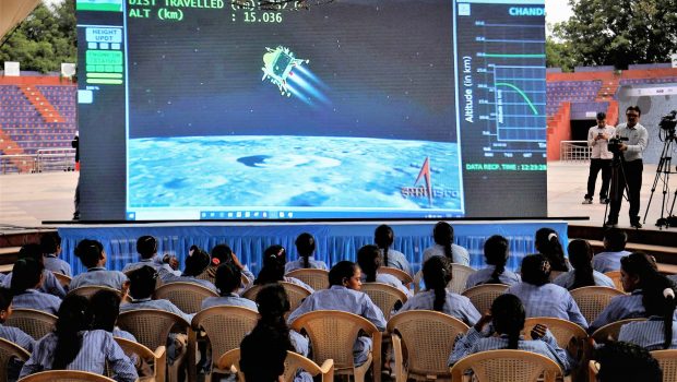Chandrayaan-3: Γιατί έχει σημασία η κατάκτηση του νότιου πόλου της Σελήνης από την Ινδία
