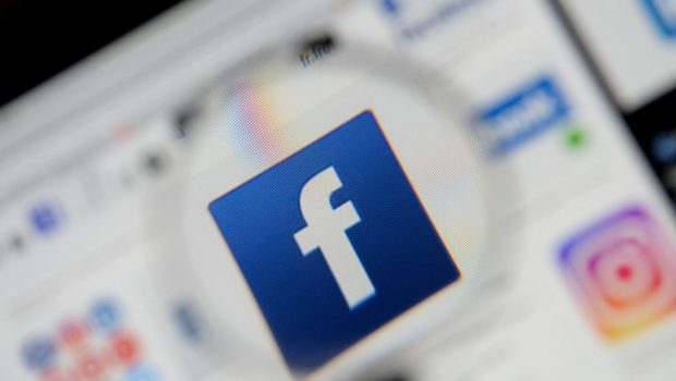 Facebook: «Καμία ένδειξη» για επιπτώσεις στην ψυχική υγεία