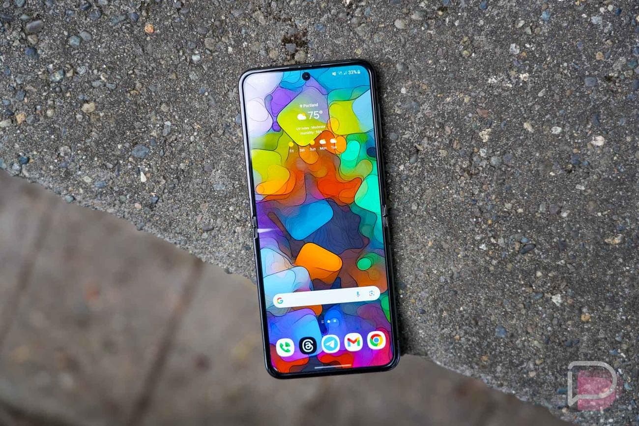 , I Wanted to Like the Big Cover Screen, TechWar.gr