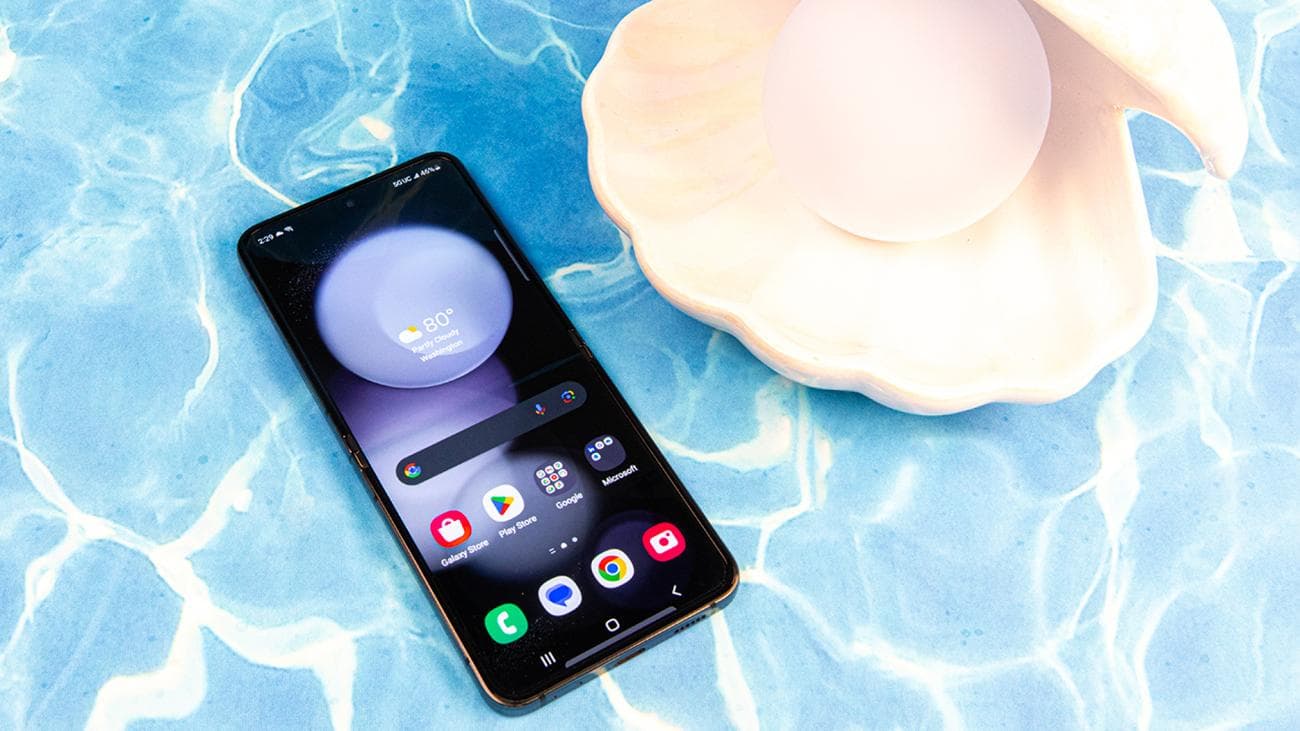 Το Samsung Galaxy Z Flip 5 ξεδιπλώθηκε