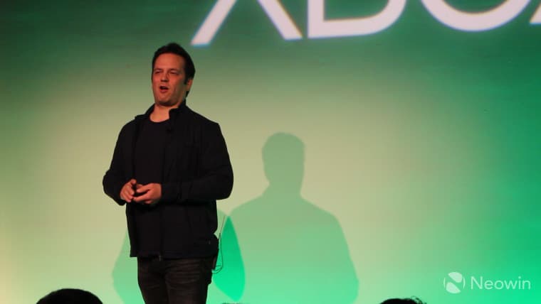 Ο επικεφαλής του Microsoft Xbox, Phil Spencer, μιλά για τη διατήρηση των παιχνιδιών, τις ανανεώσεις κονσόλας και πολλά άλλα