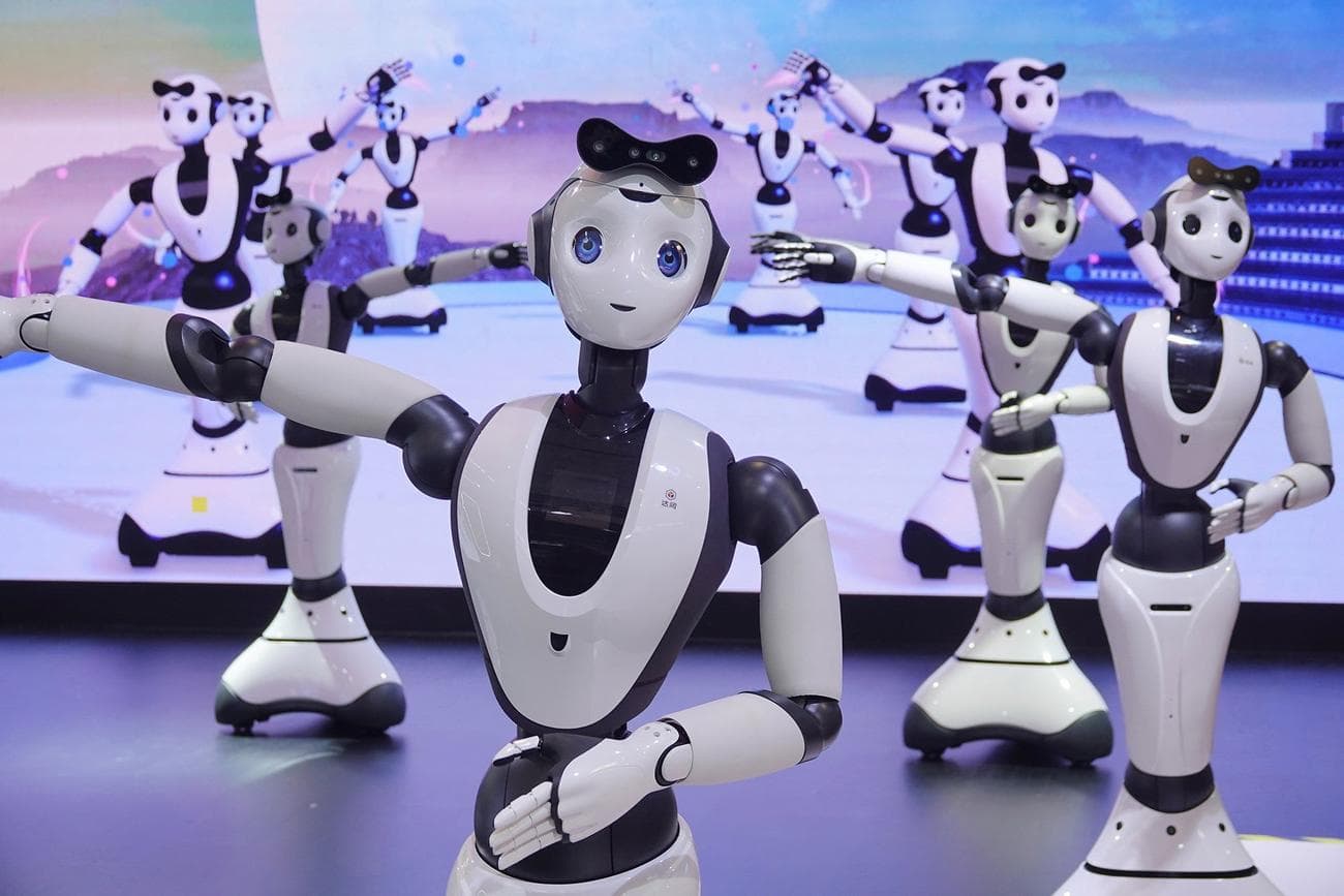 , A roundup of the World Robot Conference’s best bots, TechWar.gr