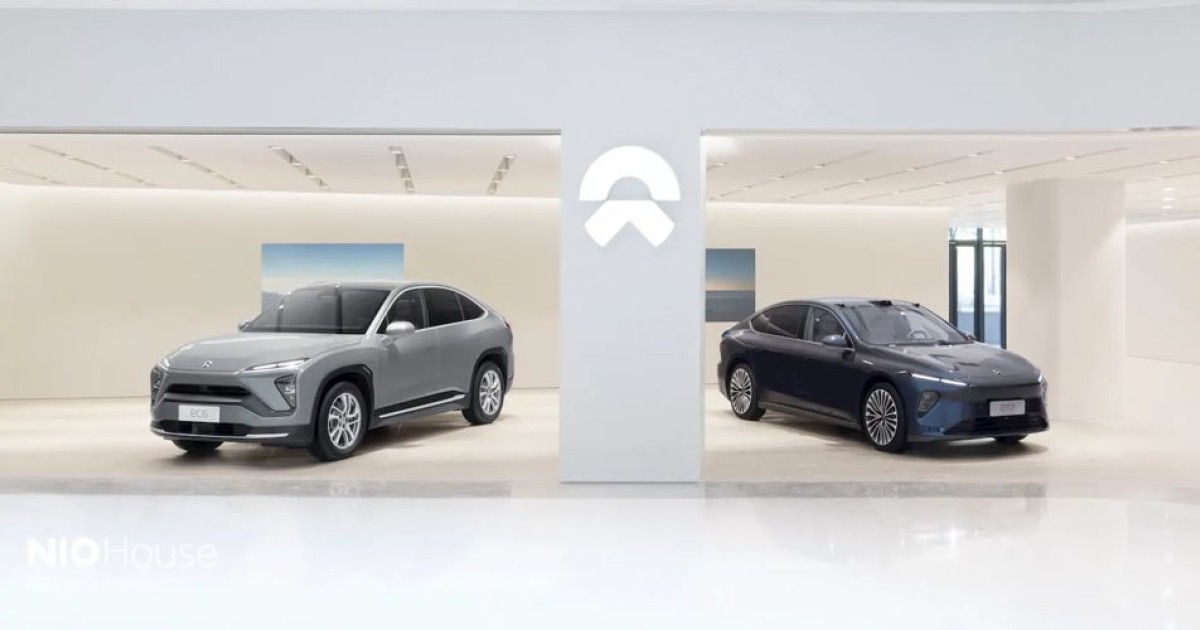 Έκτος από ηλεκτρικά οχήματα, έρχεται και smartphone