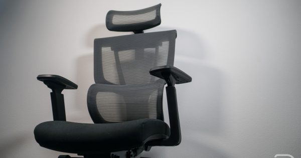 Δίνουμε μια καρέκλα FlexiSpot C7 $499
