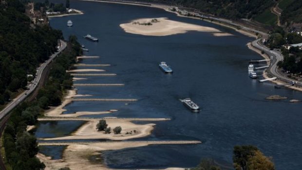 Ευρώπη: Η πτώση της στάθμης των ποταμών θέτει σε κίνδυνο τις φιλοδοξίες για το κλίμα