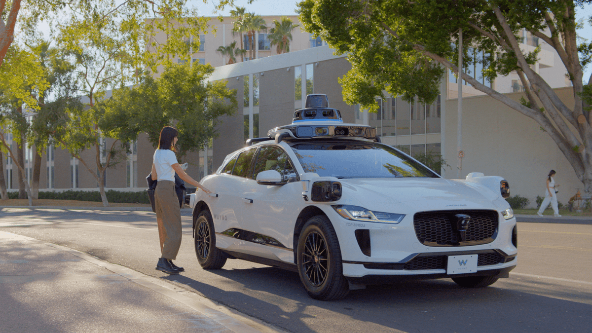 Η Cruise και η Waymo κερδίζουν επεκτάσεις robotaxi στο Σαν Φρανσίσκο
