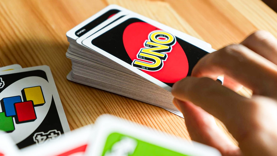 Η Mattel ψάχνει παίκτη στο UNO και προσφέρει παχυλό μισθό!