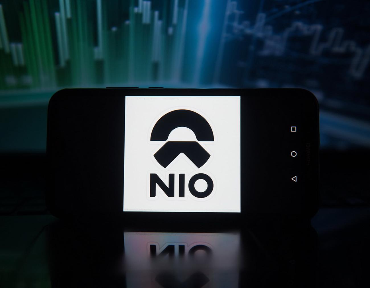 Η NIO μετά τα ηλεκτρικά αυτοκίνητα μπαίνει με φόρα και στην αγορά των smartphones