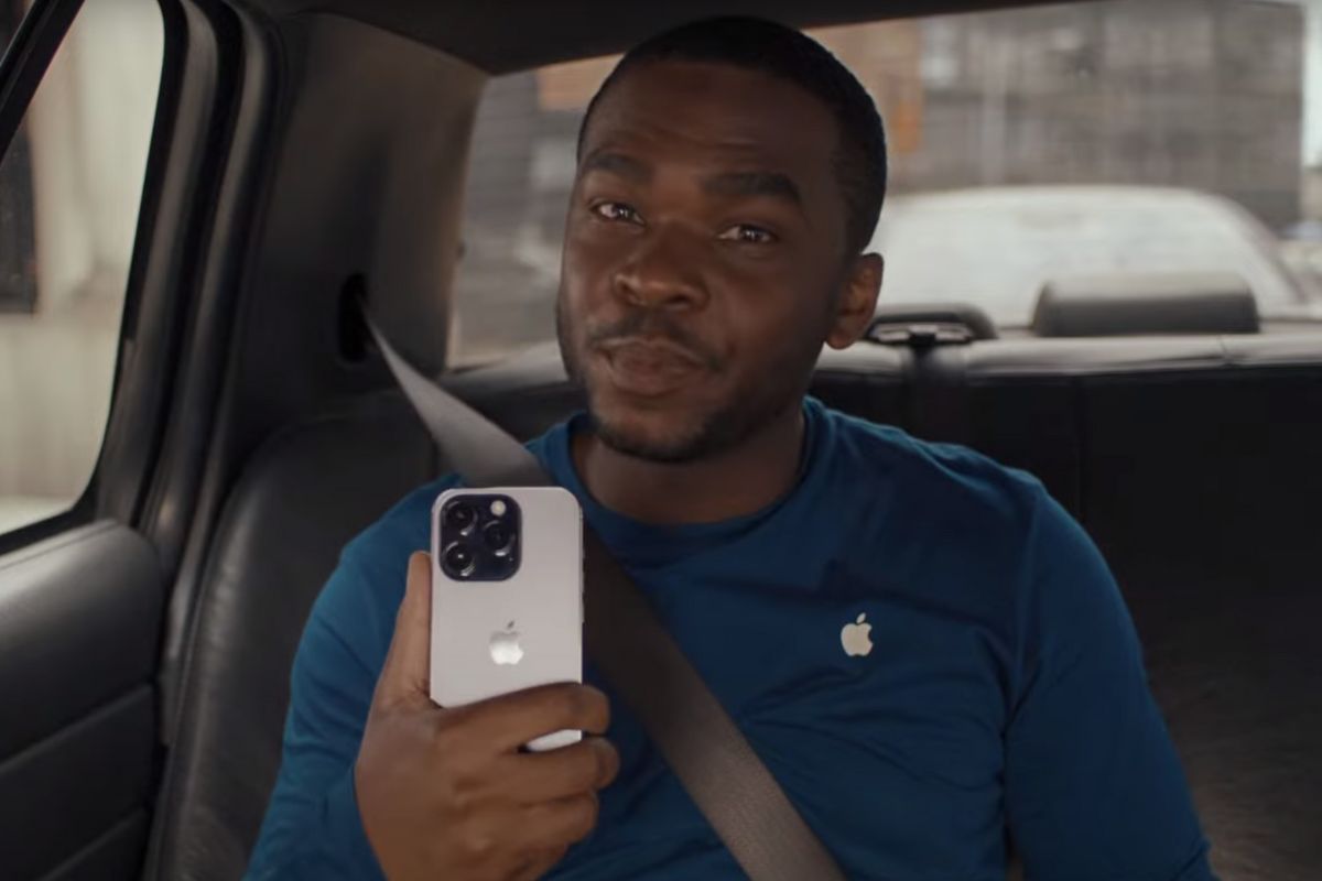 Ηθοποιός γνωστός για το ότι πρωταγωνίστησε στις διαφημίσεις της Apple εντοπίστηκε γυρίσματα στο Μεξικό πριν από την κυκλοφορία του iPhone 15