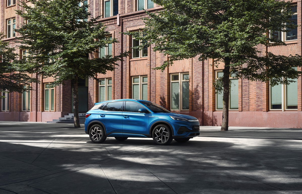 Με την ανάπτυξη ηλεκτρικών οχημάτων, η Κίνα ξεπερνά την Ιαπωνία ως ο μεγαλύτερος εξαγωγέας αυτοκινήτων