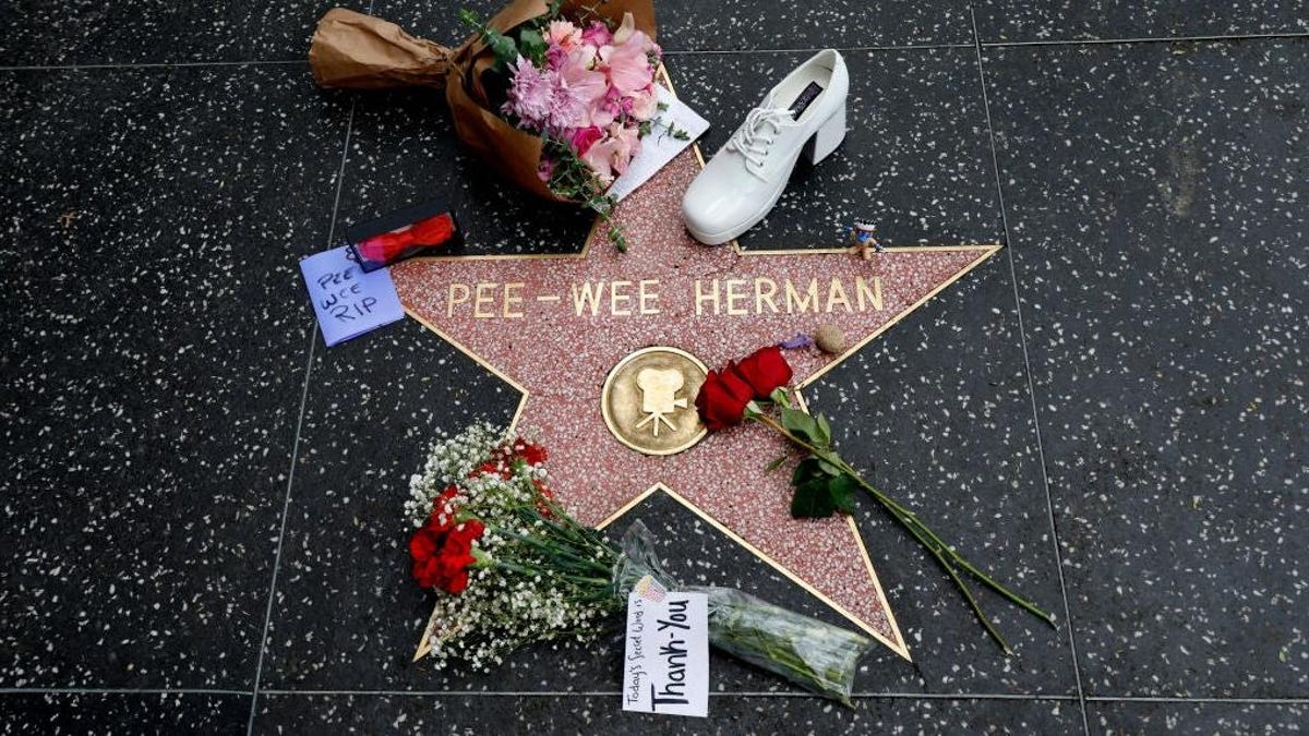 Μηνύματα από τον Tim Burton, Muppets και άλλα
