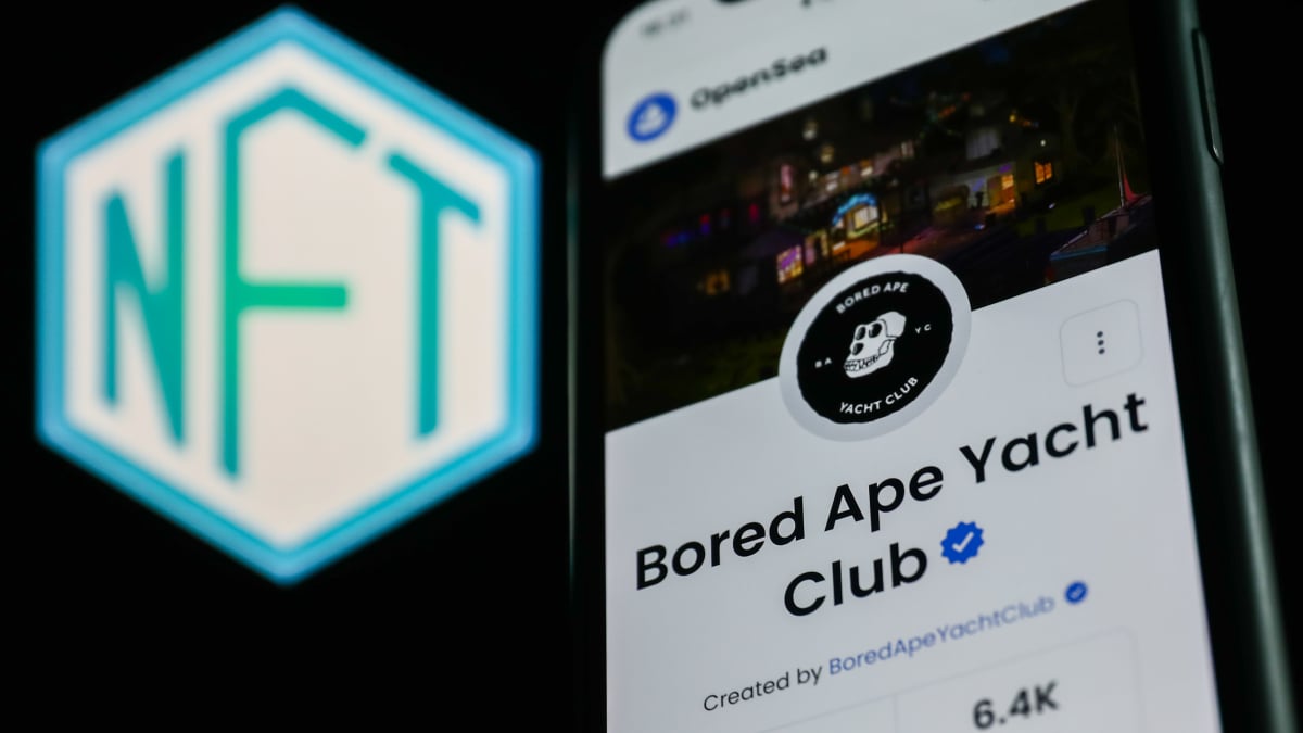 Οι επενδυτές της Bored Ape NFT μηνύουν τα εργαστήρια Yuga μετά τον κρατήρα των τιμών NFT
