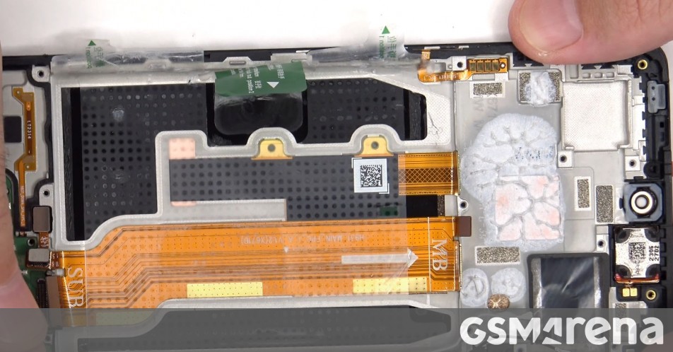 Παρακολουθήστε το Infinix GT 10 Pro να αποσυναρμολογείται σε βίντεο
