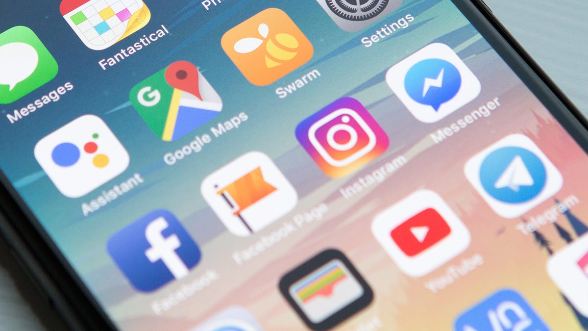 Πώς να εξάγετε τις φωτογραφίες, τα βίντεό σας από το Instagram, το WhatsApp