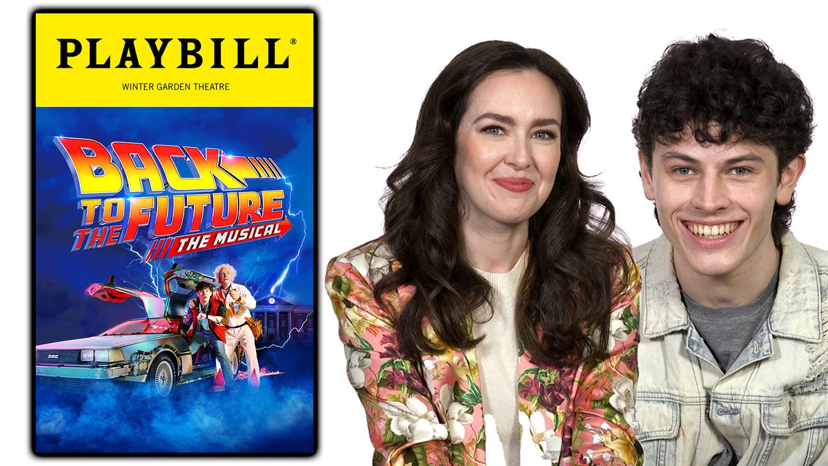  Τι έφεραν οι ηθοποιοί πίσω στο μέλλον: Οι μουσικές παραστάσεις;  |  io9 Συνέντευξη
