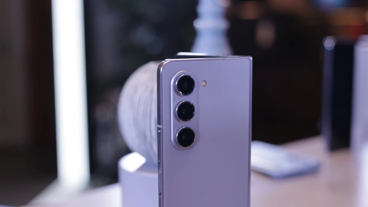 Galaxy Z Fold 5 teardown reveals the new Flex hinge and the shock dispersion layer