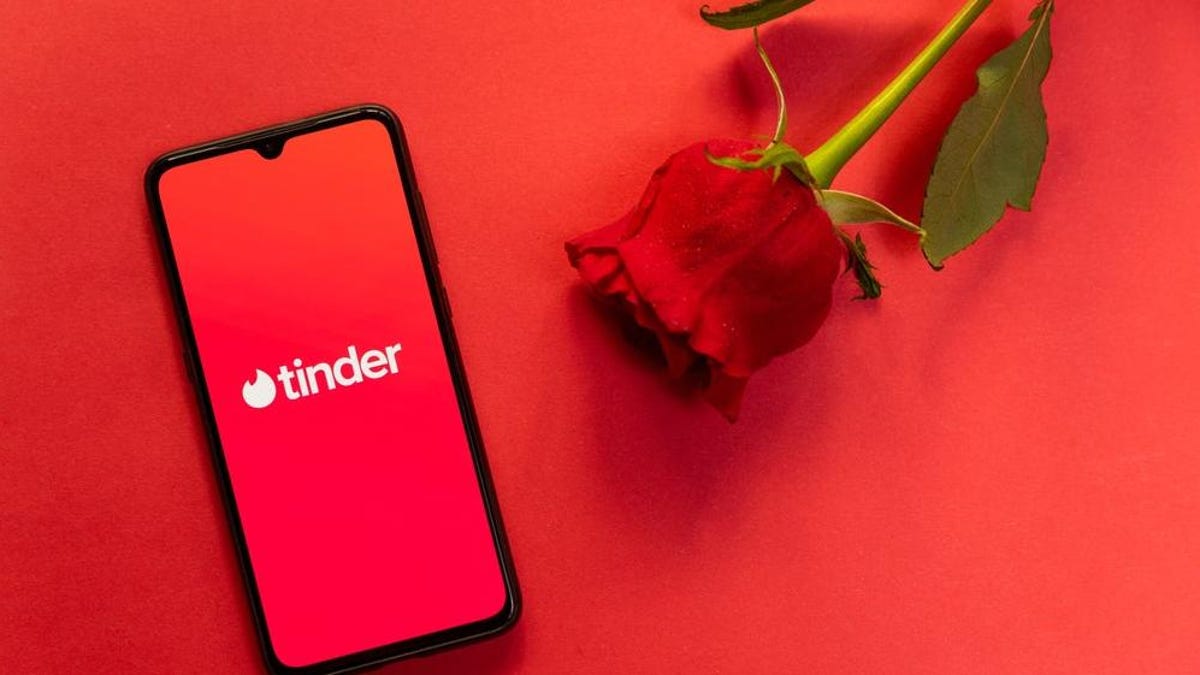 Το Tinder λαμβάνει μια αναβάθμιση AI για να σας βοηθήσει να επιλέξετε φωτογραφίες
