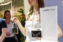 , Ζωντανή συλλογή φωτογραφιών Honor V Purse concept, TechWar.gr