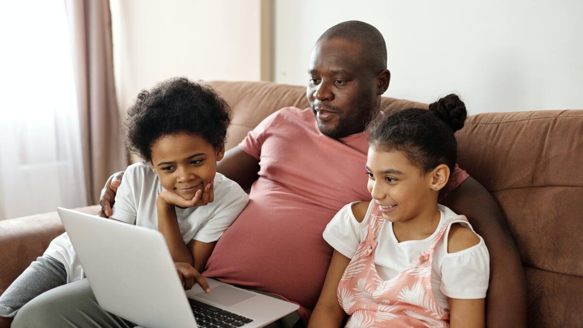 Πώς να παρακολουθήσετε το CW δωρεάν