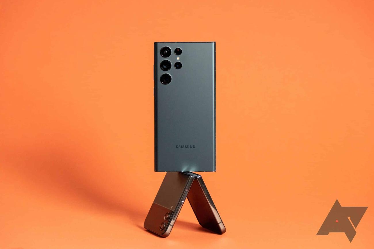 Το Samsung Galaxy S22 παίρνει επιτέλους μια γεύση από το One UI 6
