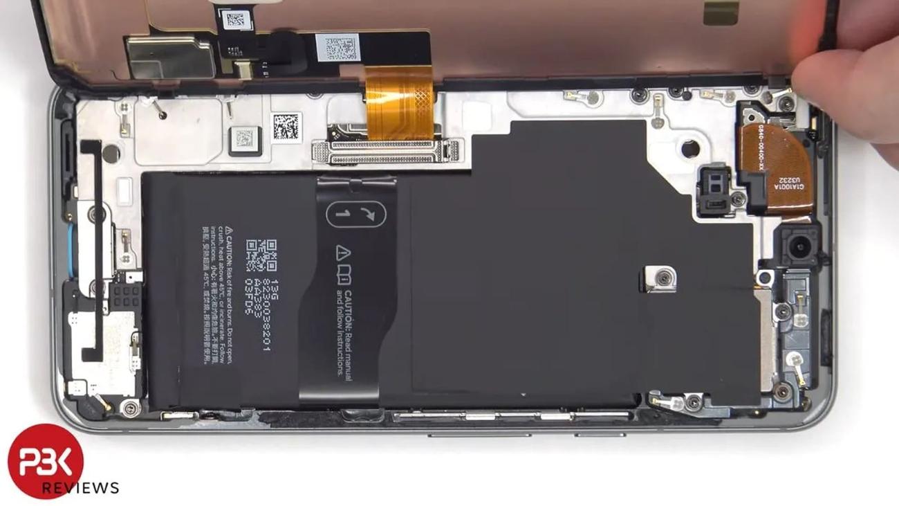 Google Pixel 8, Google Pixel 8: Κυκλοφόρησε κιόλας βίντεο αποσυναρμολόγησης