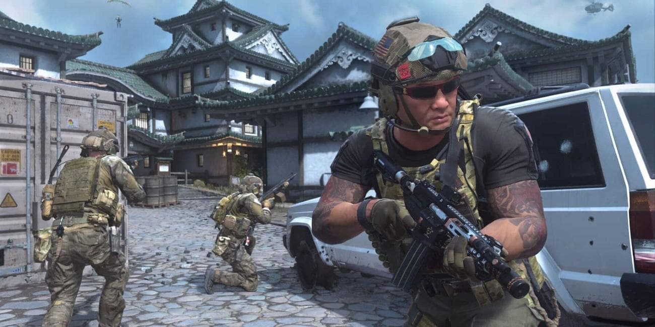 Το Call of Duty Player συνθλίβει το χειριστήριο PS4 στην τηλεόραση
