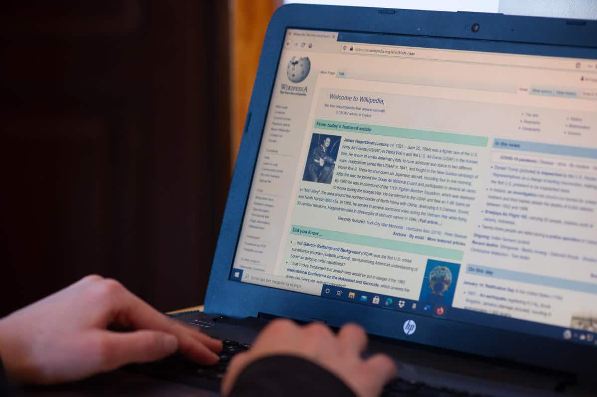 Η μελέτη δείχνει ότι το πρόγραμμα AI θα μπορούσε να επαληθεύσει τις αναφορές της Wikipedia, βελτιώνοντας την αξιοπιστία
