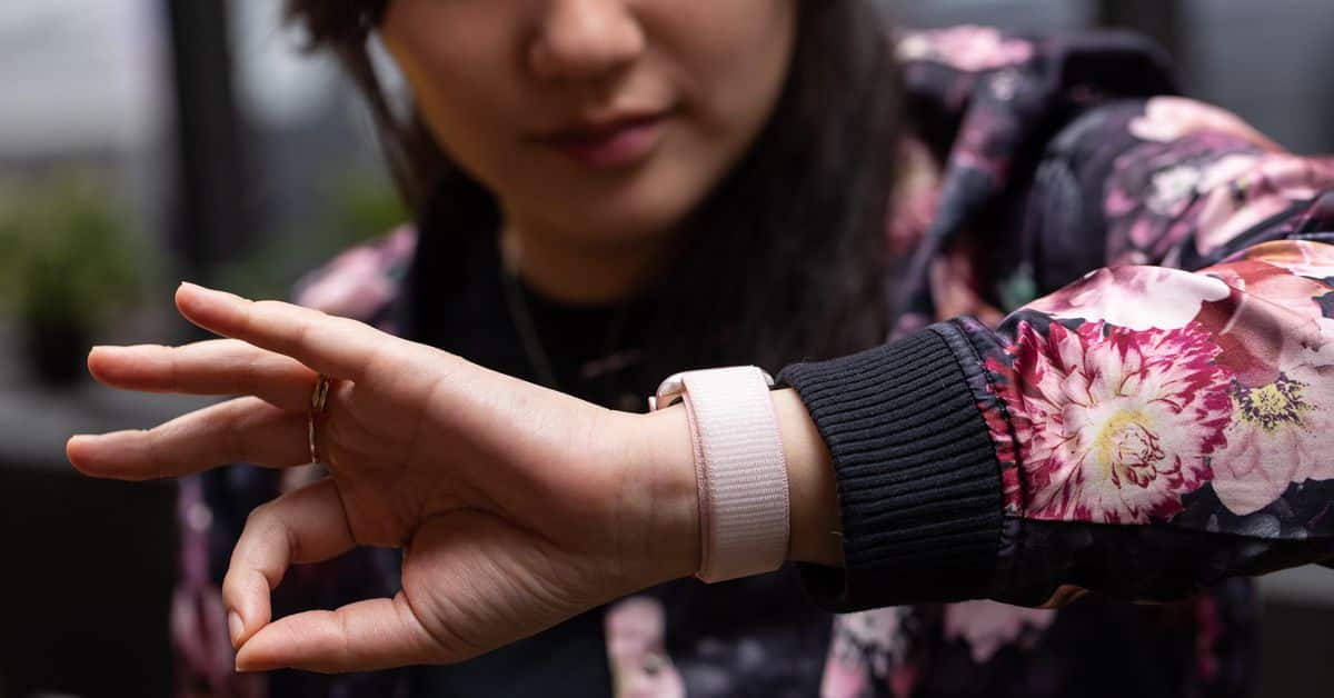 Το Double tap είναι τώρα διαθέσιμο στο Apple watchOS 10.1 dev beta