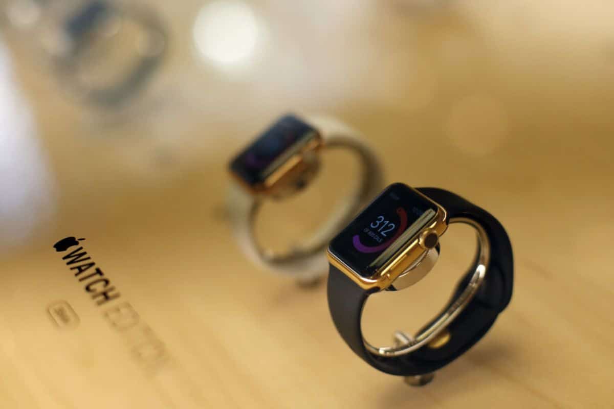 Το αρχικό Apple Watch είναι απαρχαιωμένο, συμπεριλαμβανομένης της έκδοσης Apple Watch από συμπαγή χρυσό αξίας 17.000 δολαρίων
