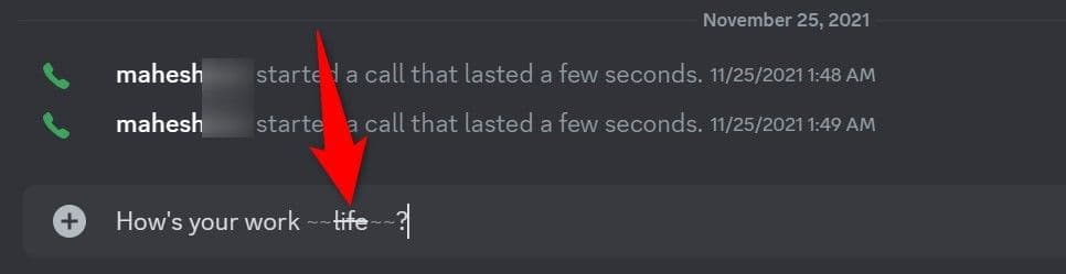 Το κείμενο με μορφοποίηση διαγραφής επισημαίνεται στο Discord.