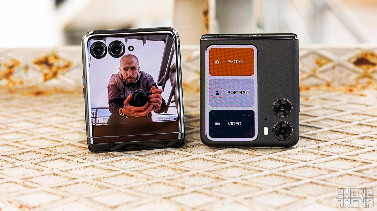 Motorola Razr: Το απίστευτο αναδιπλούμενο τηλέφωνο των 500 δολαρίων που δεν κατασκεύασε ποτέ η Samsung έχει ένα μικροσκοπικό πρόβλημα, Motorola Razr: Το απίστευτο αναδιπλούμενο τηλέφωνο των 500 δολαρίων που δεν κατασκεύασε ποτέ η Samsung έχει ένα μικροσκοπικό πρόβλημα, TechWar.gr